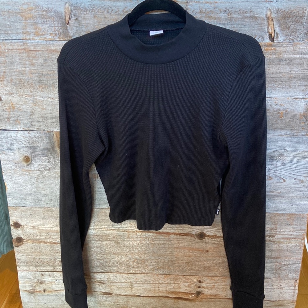 TNA waffle black long sleeve crop top size large